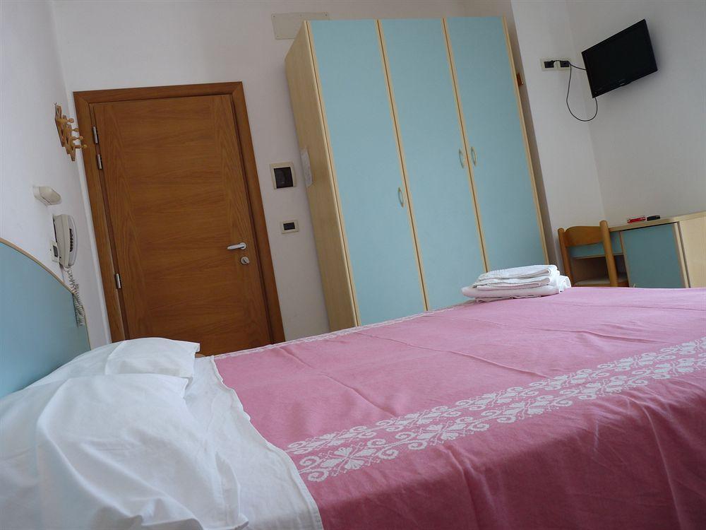 Hotel Luana リミニ エクステリア 写真